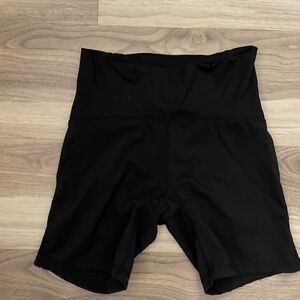 Lululemon bike shorts